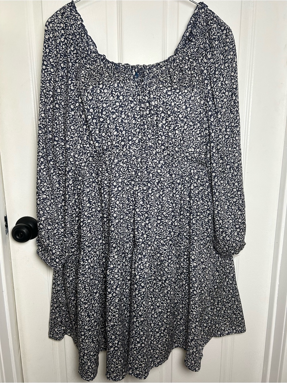 Old Navy Navy and White Floral Smocked Peasant Dress